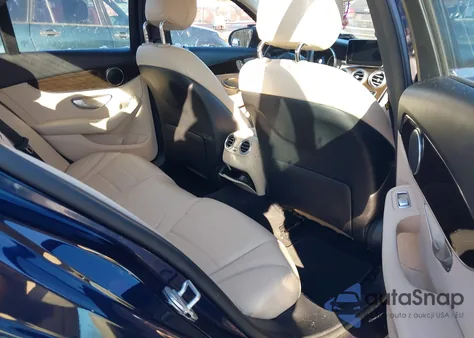 2016 Mercedes-Benz C 300 4Matic из США, поврежденный, VIN WDDWF4KB3GR142465